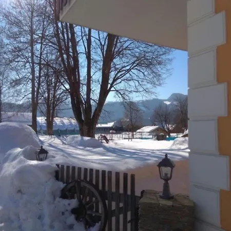 Flat Alpenroos In With Sunny Balcony Apartamento