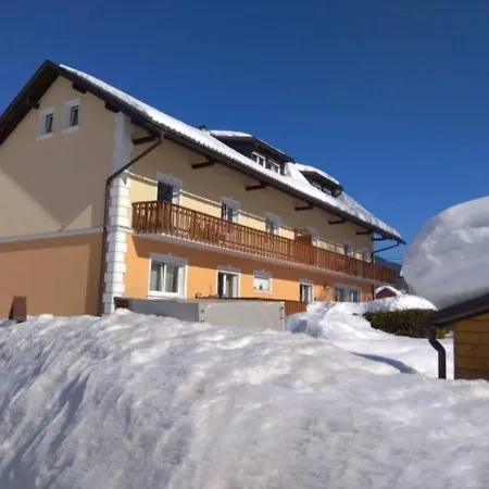 Flat Alpenroos In With Sunny Balcony *