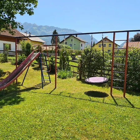 Flat Alpenroos In With Sunny Balcony Apartamento Bad Mitterndorf