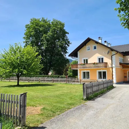 Flat Alpenroos In With Sunny Balcony Apartamento